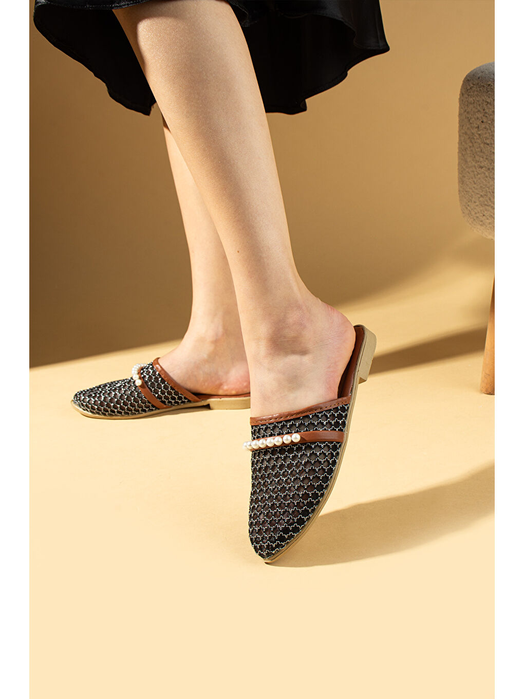 Gri Fileli İnci Detaylı Rahat Taban Kadın Terlik 001-003-25File-2