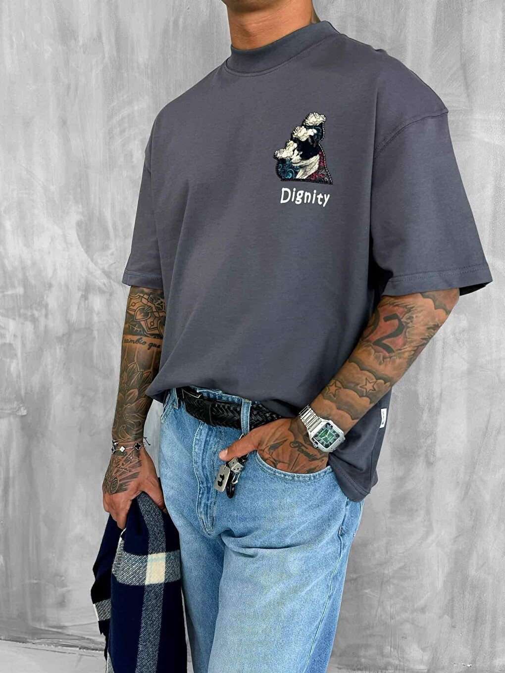 Gri Erkek Yamalı Oversize Tişört Füme