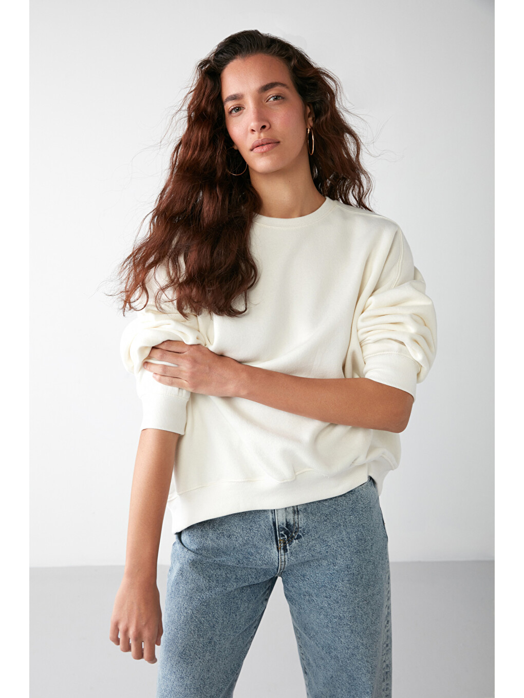 Bej Vaneltına Kadın Organik Pamuklu Yumuşacık İçi Polarlı Yuvarlak Yakalı Vanilya Sweatshirt-2
