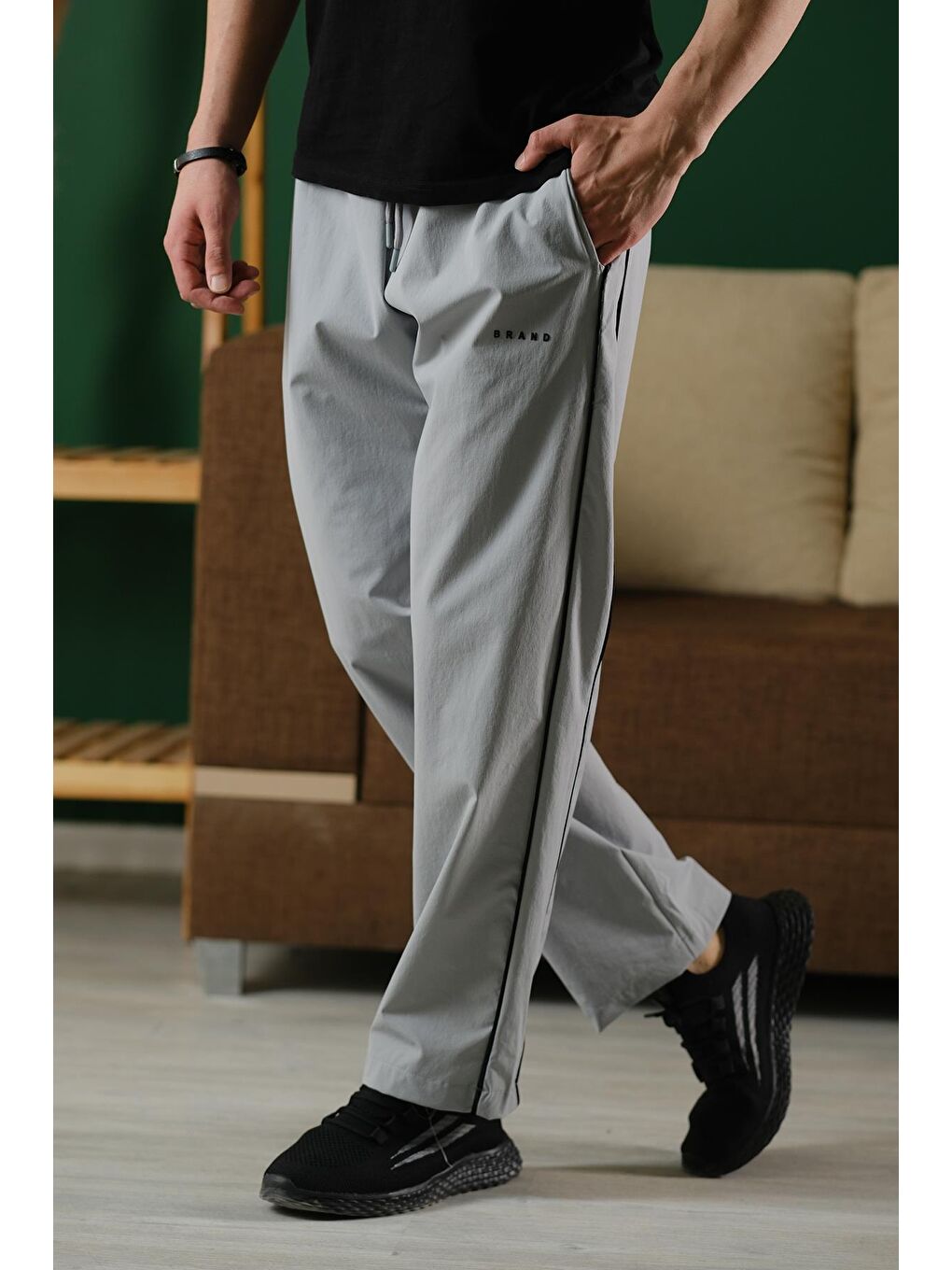 Gri Brand Rahat Kesim Kort Paraşüt Şeritli Outdoor Erkek Eşofman Alt-1