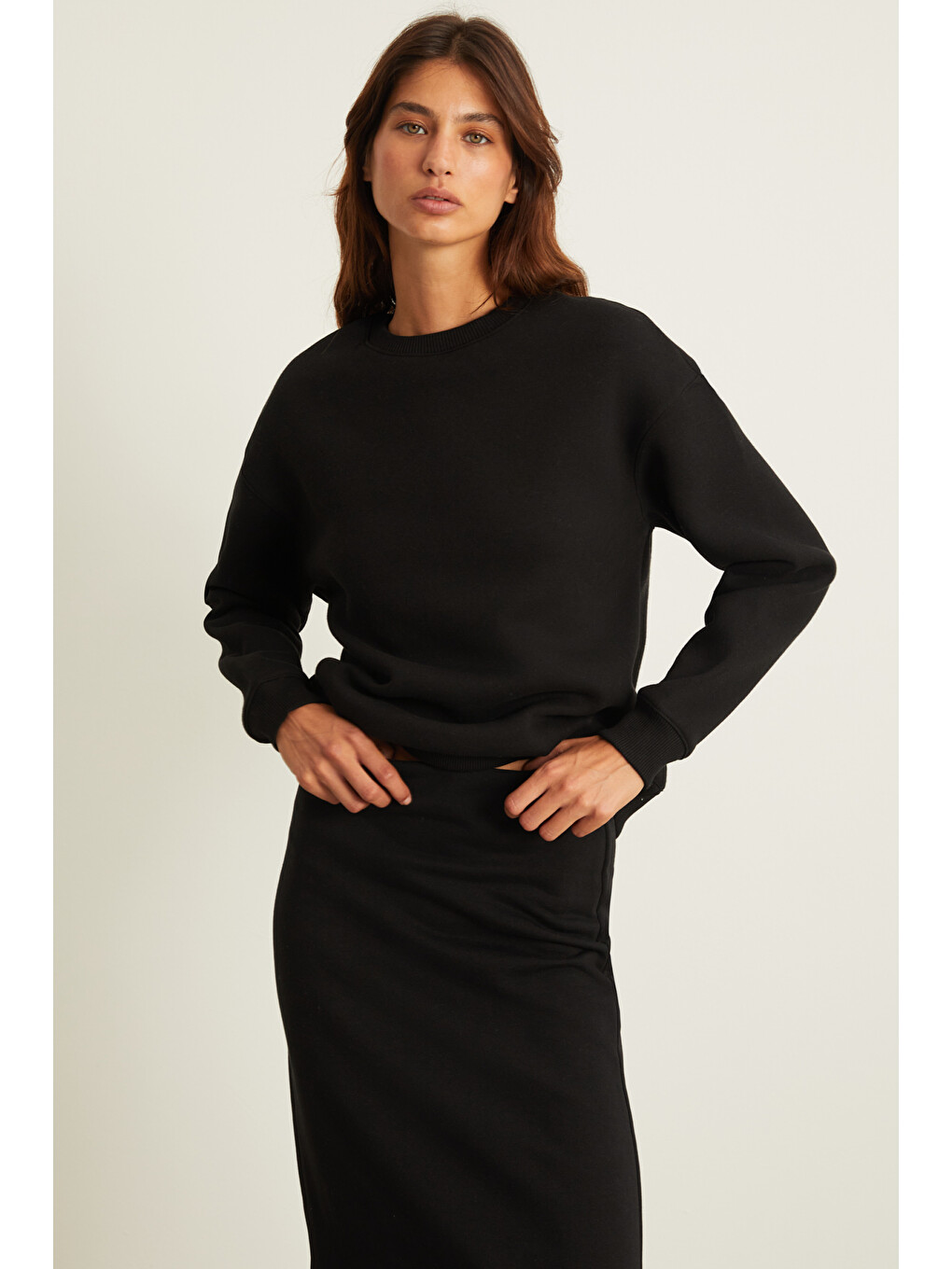 Vılı Kadın Bisiklet Yaka İçi Polarlı Oversize Organik Pamuk Siyah Sweatshirt-3