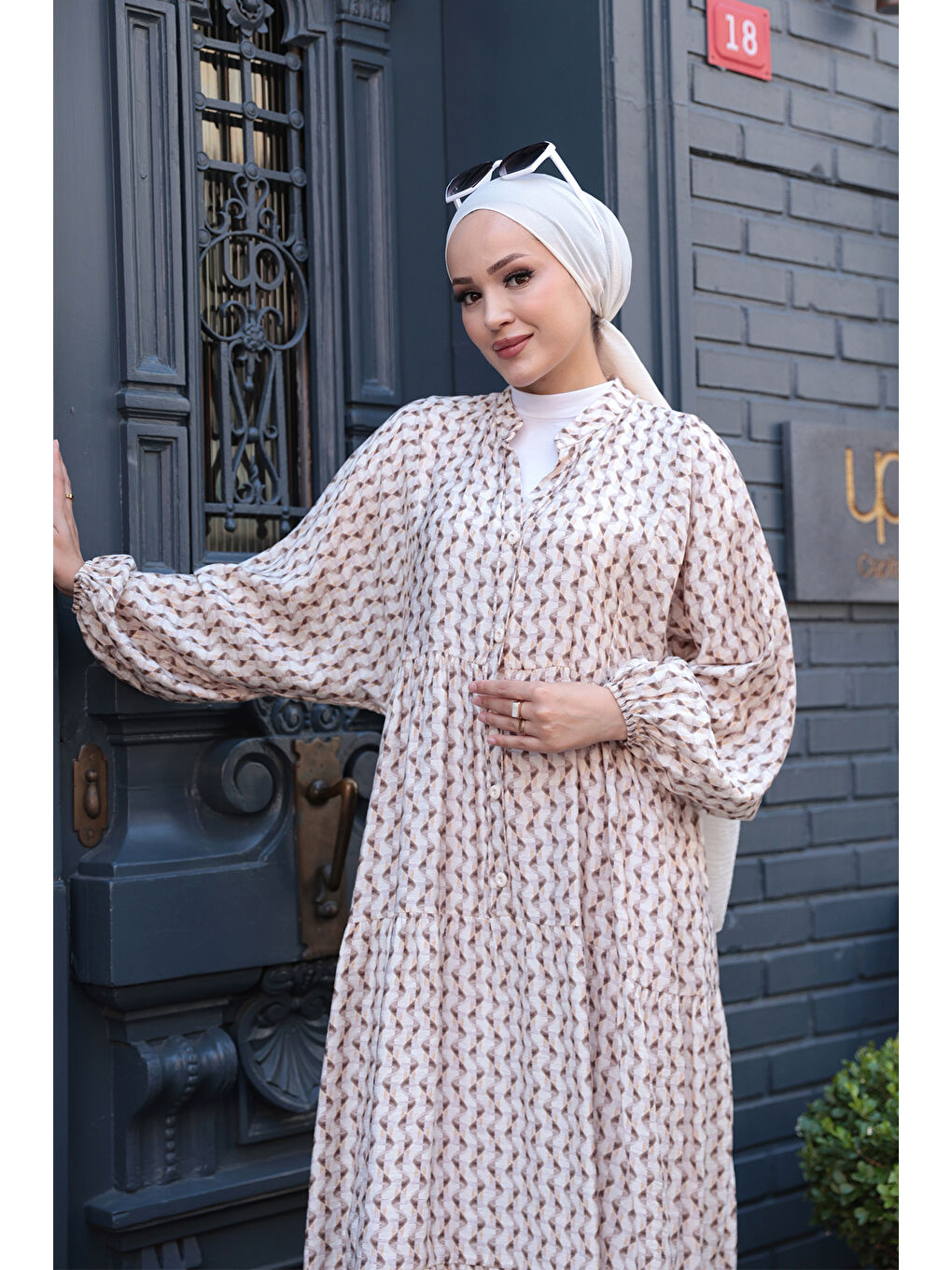 Bej Kadın Geometrik Dalgalı Desenli Elbise Vizon-4