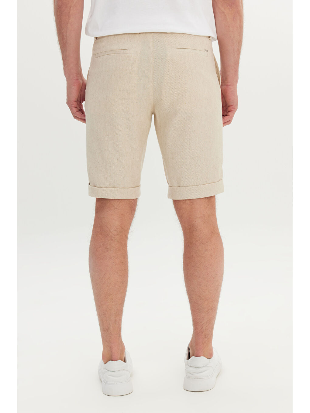 Erkek Bej Yumuşak Dokulu Keten Slim Fit Dar Kesim Diagonal Desenli Yan Cepli Şort-4