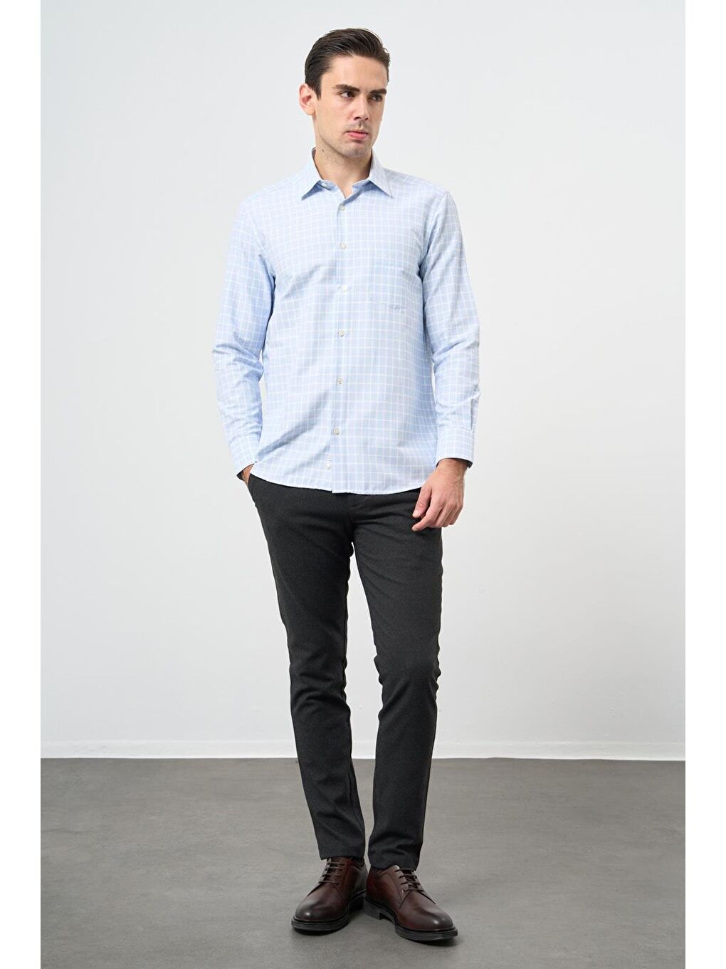 Koyu Mavi Uzun Kol Kareli Desen Cepli Pamuklu Classic Comfort Fit Gömlek 1004245162-1