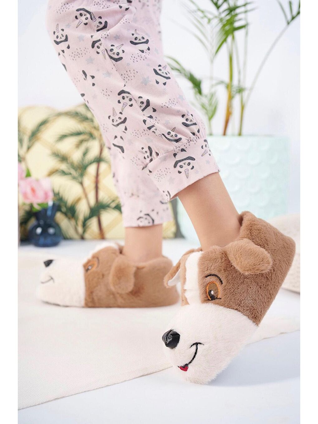 Beyaz Kadın Panduf-1