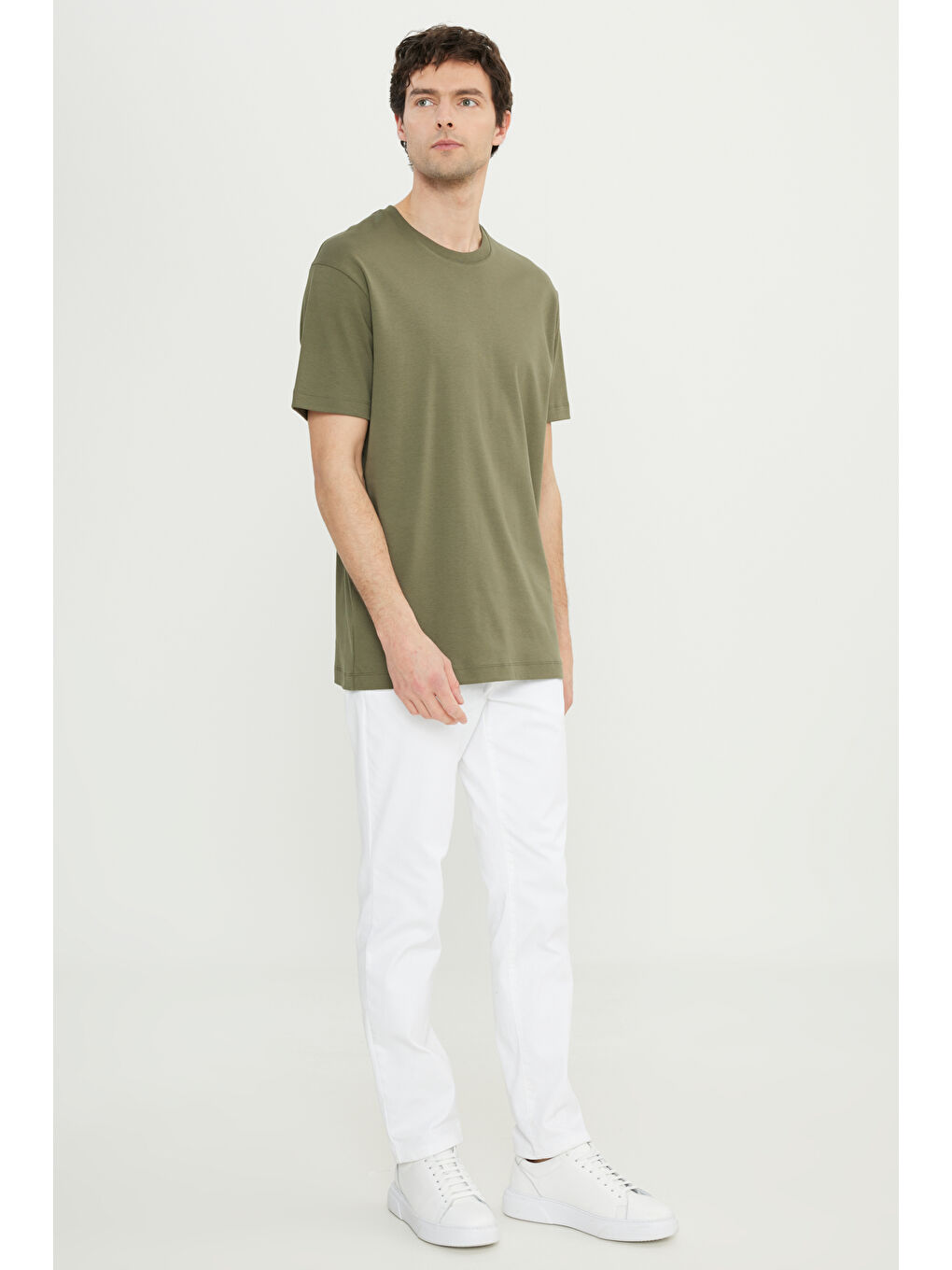 Erkek Haki %100 Pamuk Modern Fit Rahat Kesim Bisiklet Yaka Tişört-1