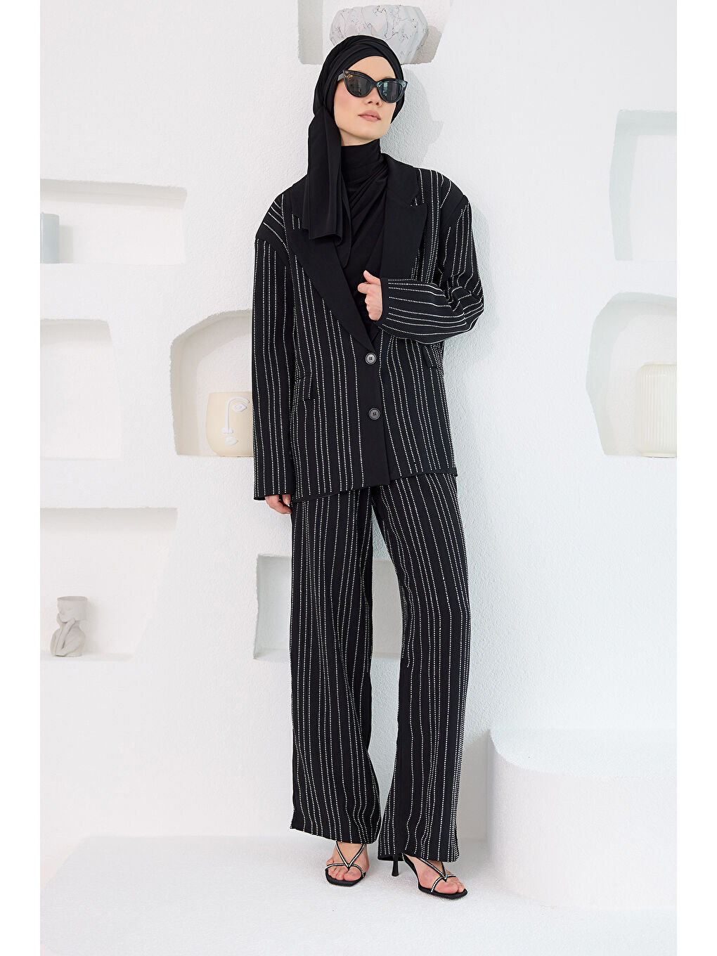 Kadın Full Taşlı BLazer Ceketli Takım Siyah-1