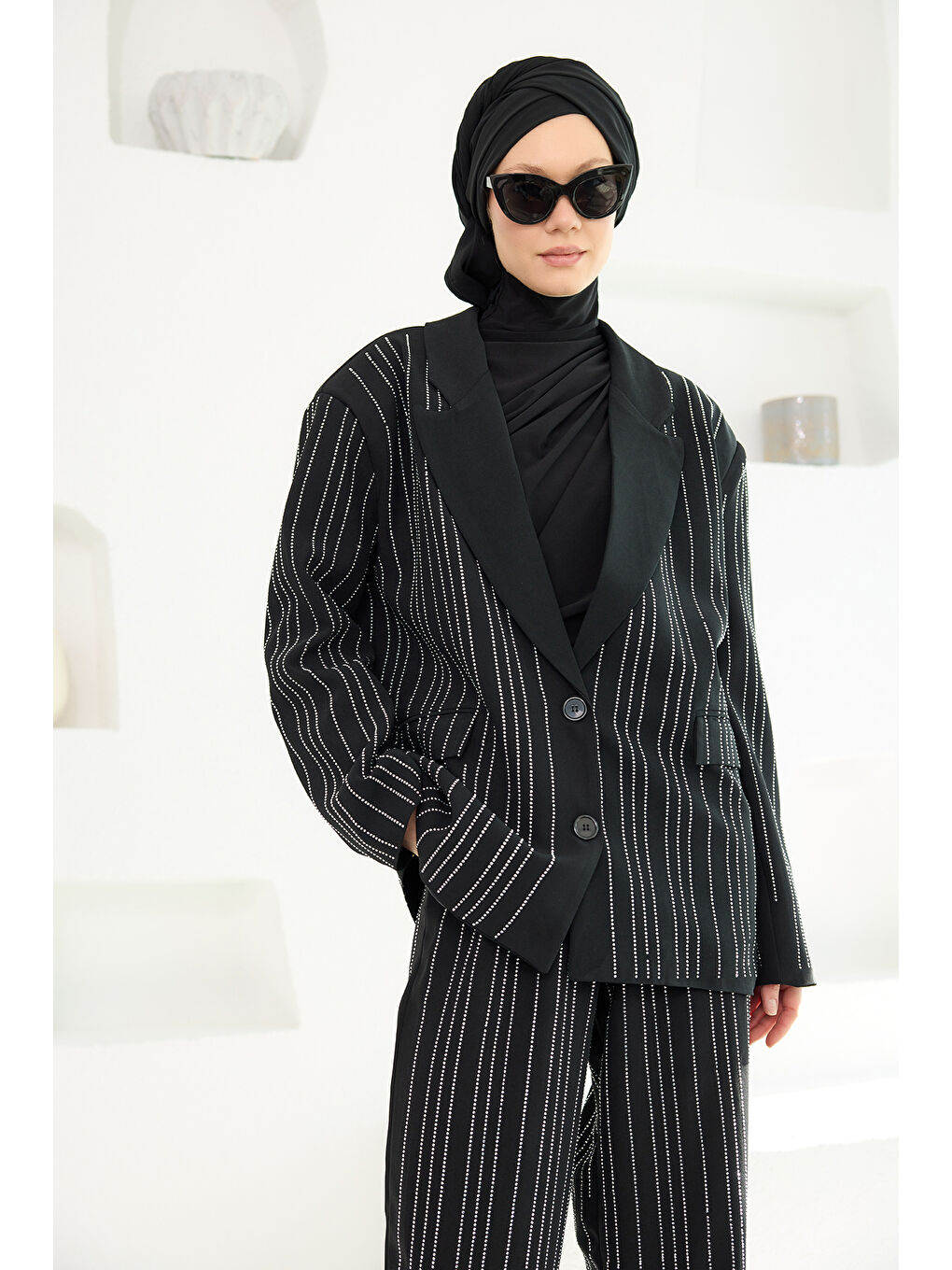 Kadın Full Taşlı BLazer Ceketli Takım Siyah-3