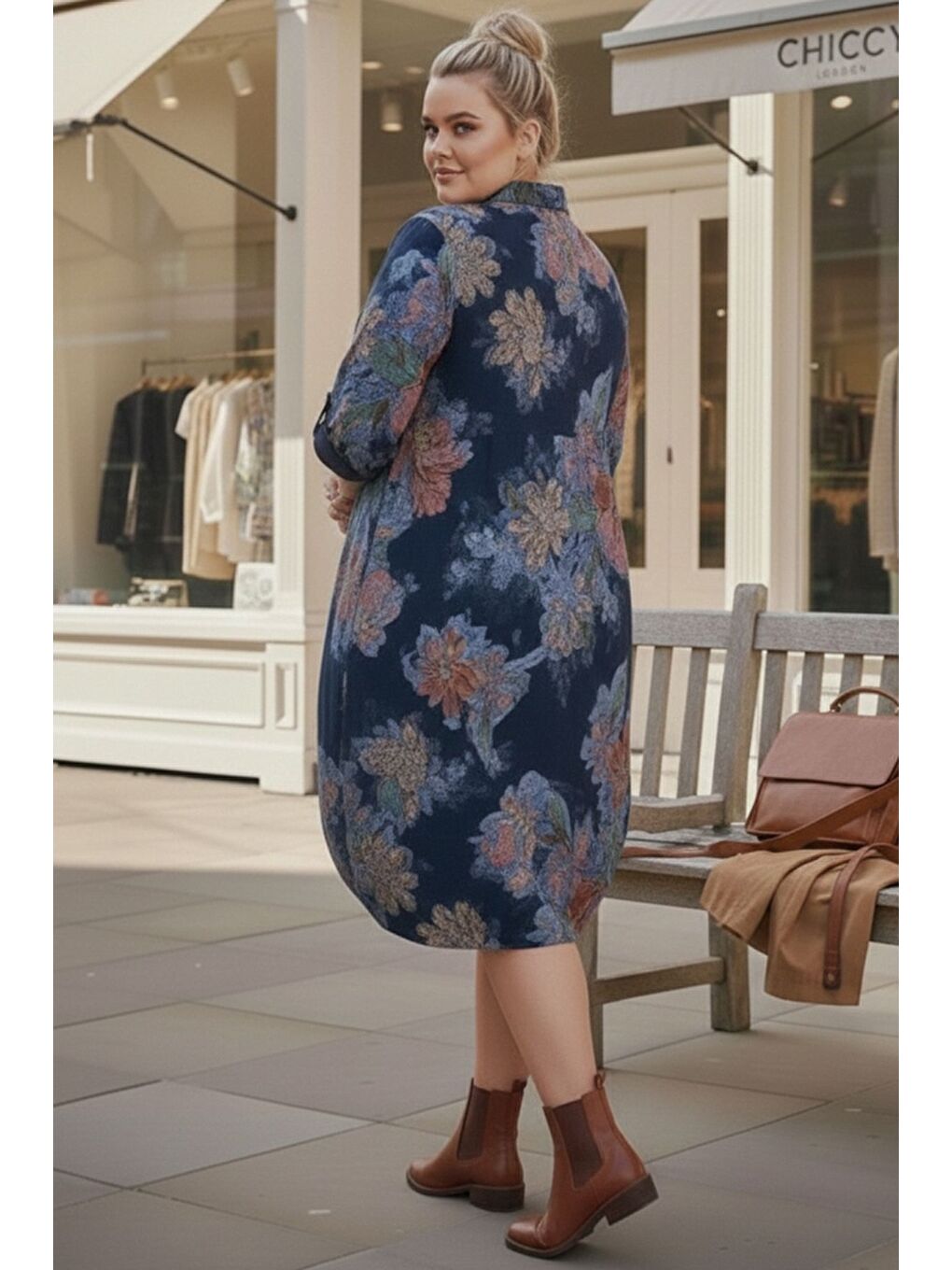 İtalyan Büyük Beden Lacivert Gömlek Yaka Uzun Kol Allover Baskılı Kadife Dokuma Elbise 112 65-4