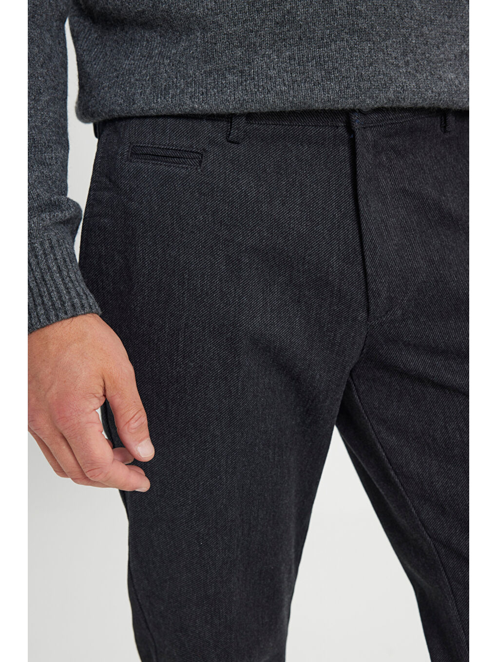 Erkek Siyah Comfort Fit Rahat Kesim Pamuklu Esnek Diagonal Desenli Yan Cep Casual Pantolon-4