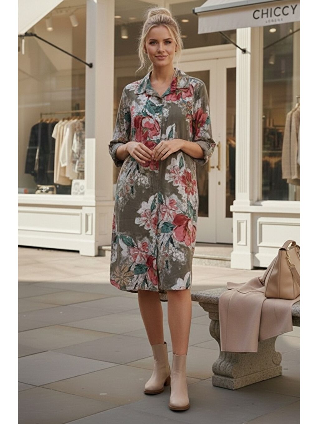 İtalyan Bej Gömlek Yaka Uzun Kol Çiçekli Allover Baskılı Kadife Dokuma Elbise 112 65-1