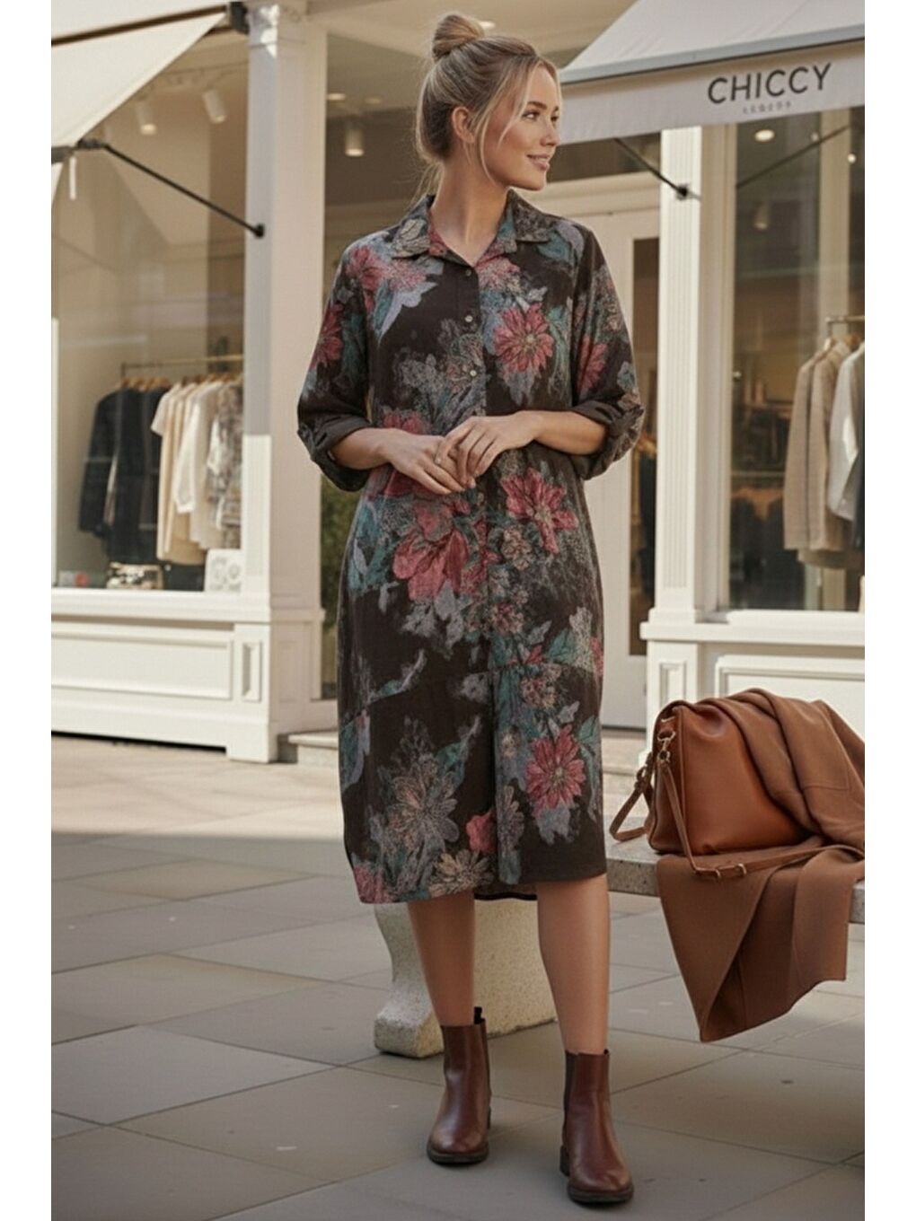 İtalyan Kahverengi Gömlek Yaka Uzun Kol Çiçekli Allover Baskılı Kadife Dokuma Elbise 112 65-3