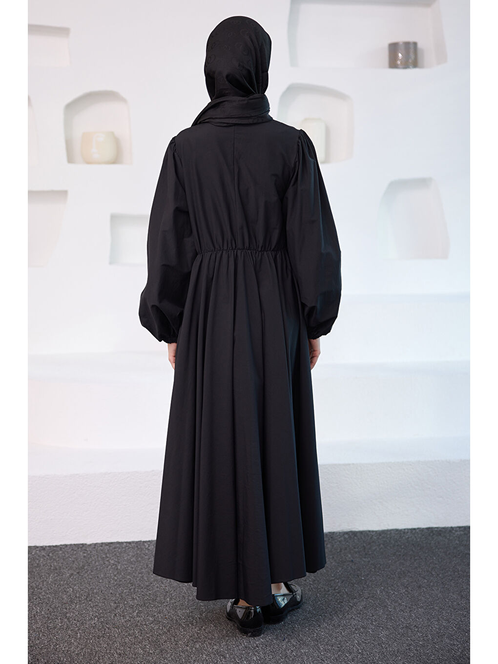 Kadın Asimetrik Büzgü Ve Fırfır Detaylı Elbise Siyah-4