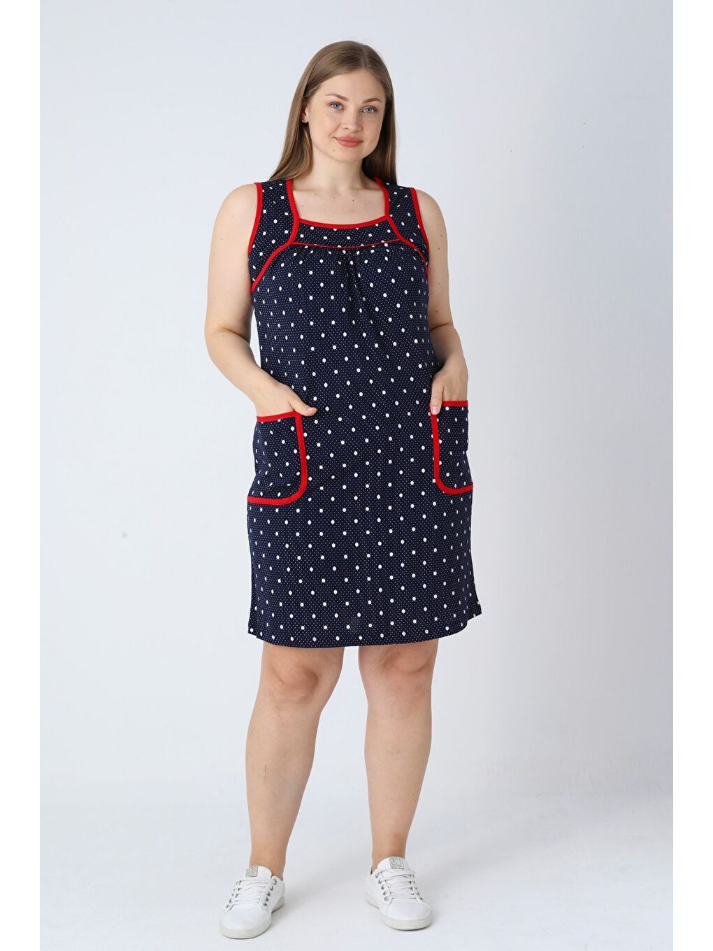 Kadın Büyük Beden Lacivert Puantiyeli Askılı Biyeli Cepli Pamuklu Elbise-1
