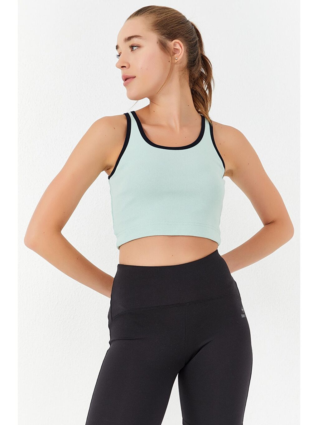 Turkuaz Su Yeşili Basic Sıfır Kol Dar Kalıp U Yaka Kadın Crop Top Atlet - 97162-2