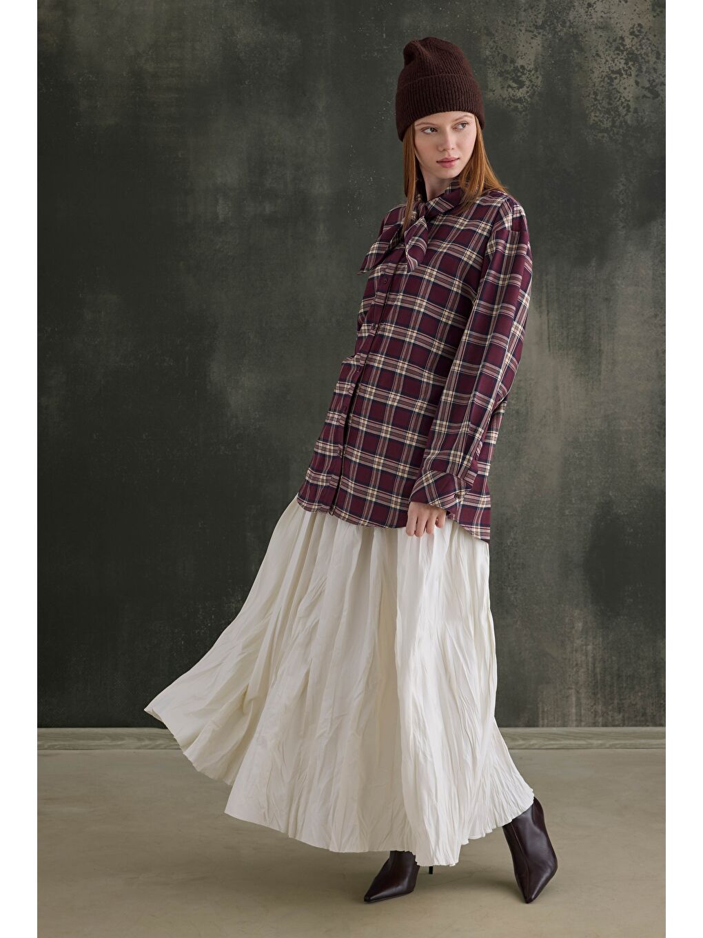 Fular Yaka Ekose Gömlek Bordo