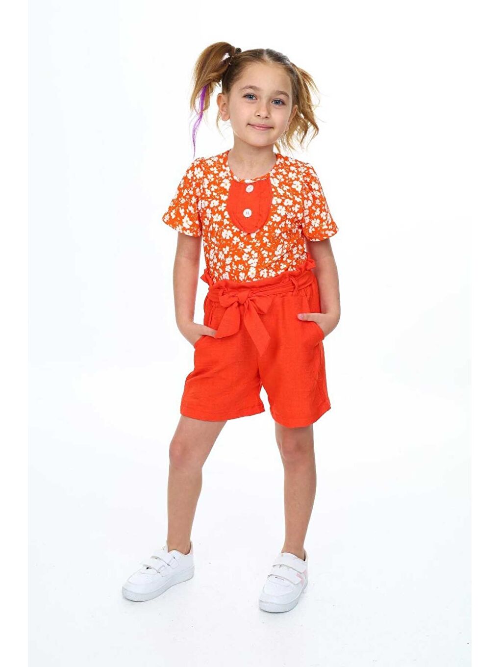 Turuncu İlkbahar Çiçekleri Desenli Kız Çocuk Takım