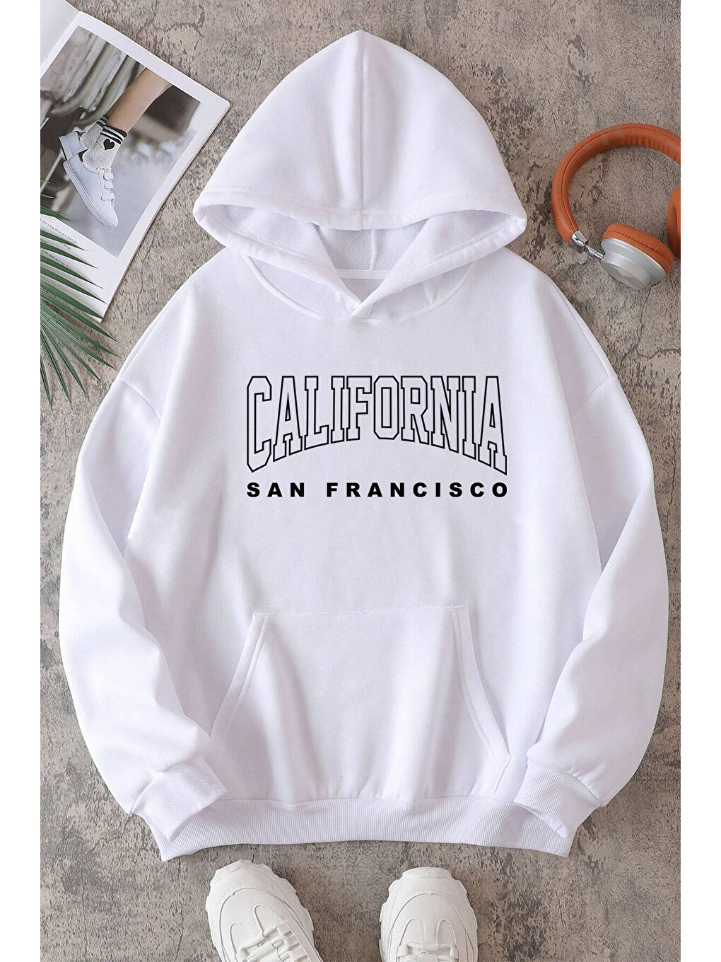 uyguntarz Beyaz California Baskılı Oversize Sweatshirt