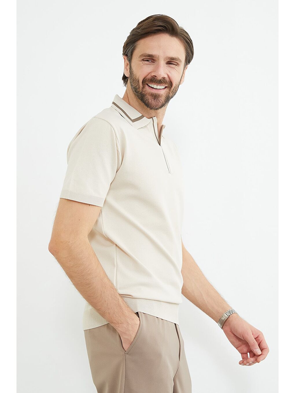 Bej Çizgili Apaş Yaka Triko Tişört-3