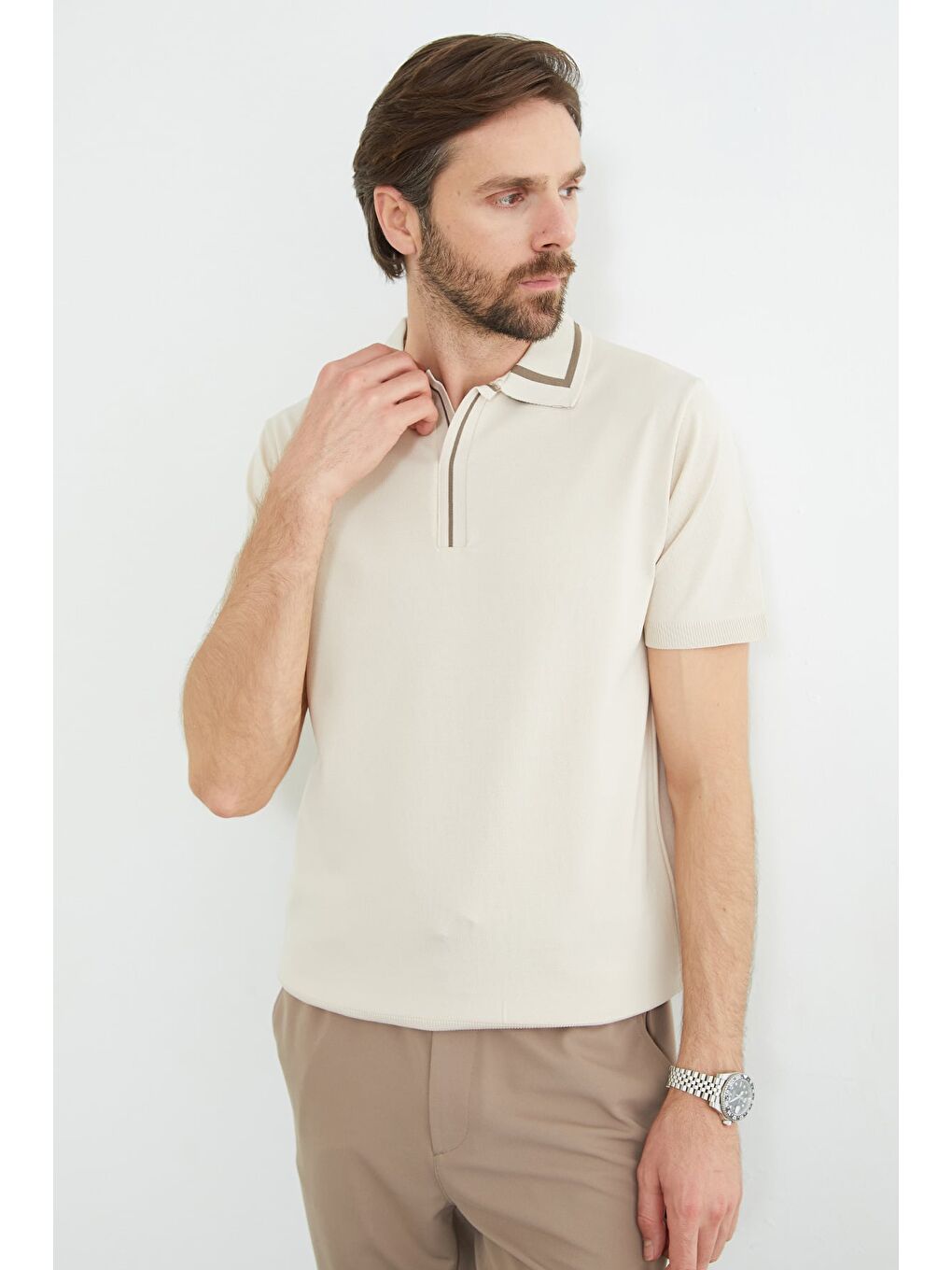 Bej Çizgili Apaş Yaka Triko Tişört-4