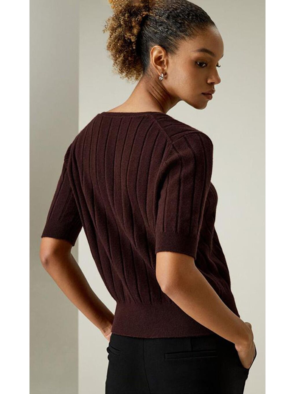 Kahverengi V Yaka Örgülü Kadın Triko Tişört Mg2369-7
