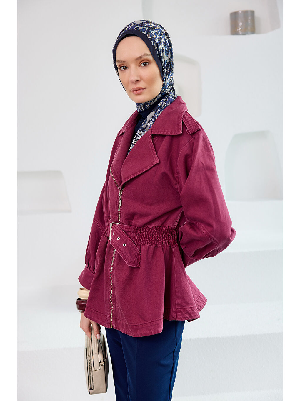 Locco Moda Kadın Büzgü Kemer Detaylı Jean Ceket Bordo - 2