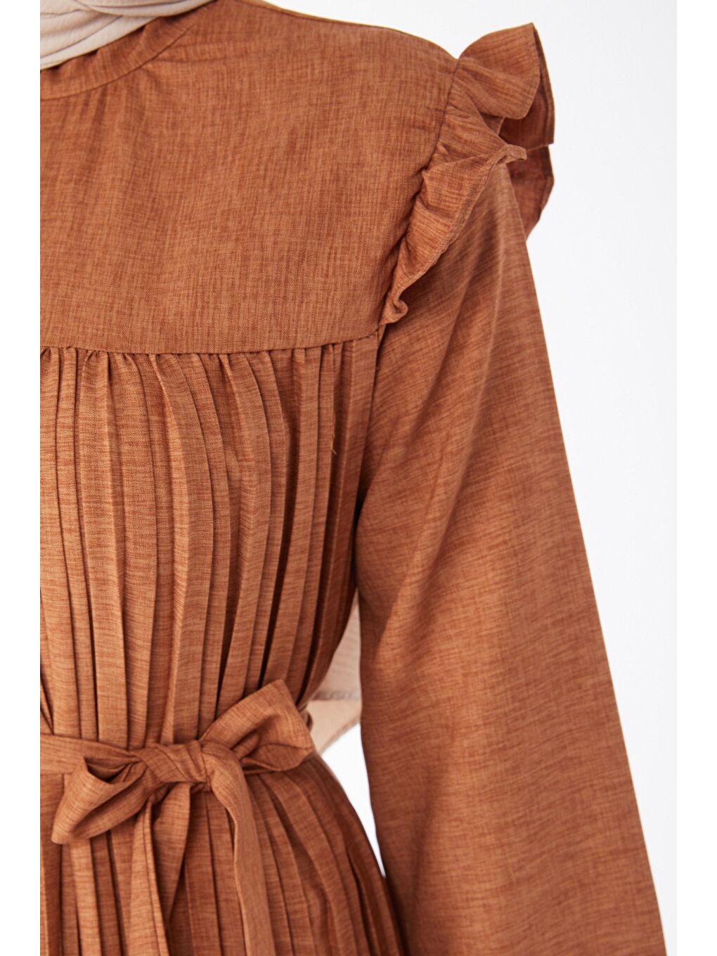 Kahverengi Hakim Yaka Kadın Taba Uzun Kol Omuz Fırfırlı Piliseli Elbise - 24430-5