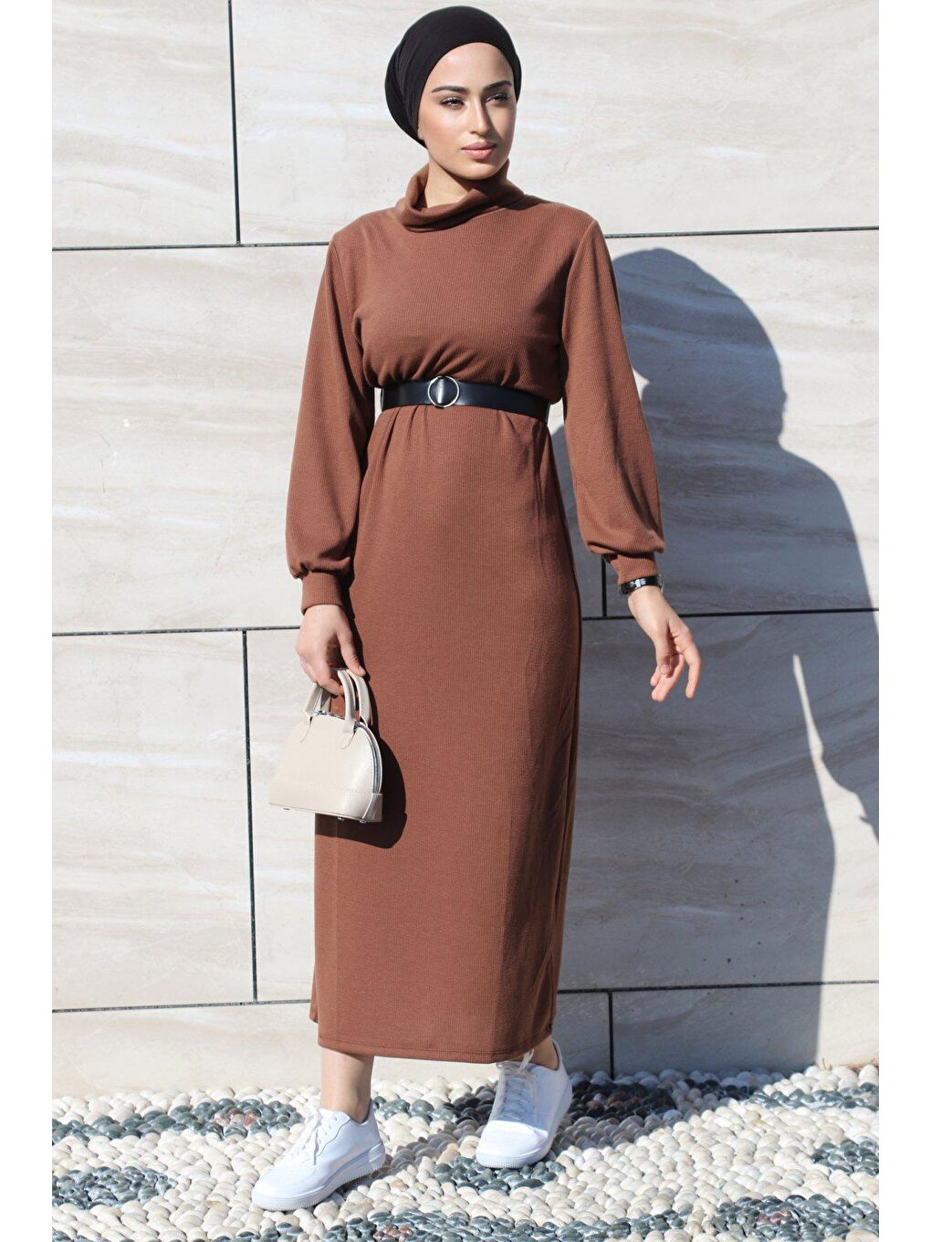 Kahverengi Fitilli Boğazlı Tesettür ELBİSE-1