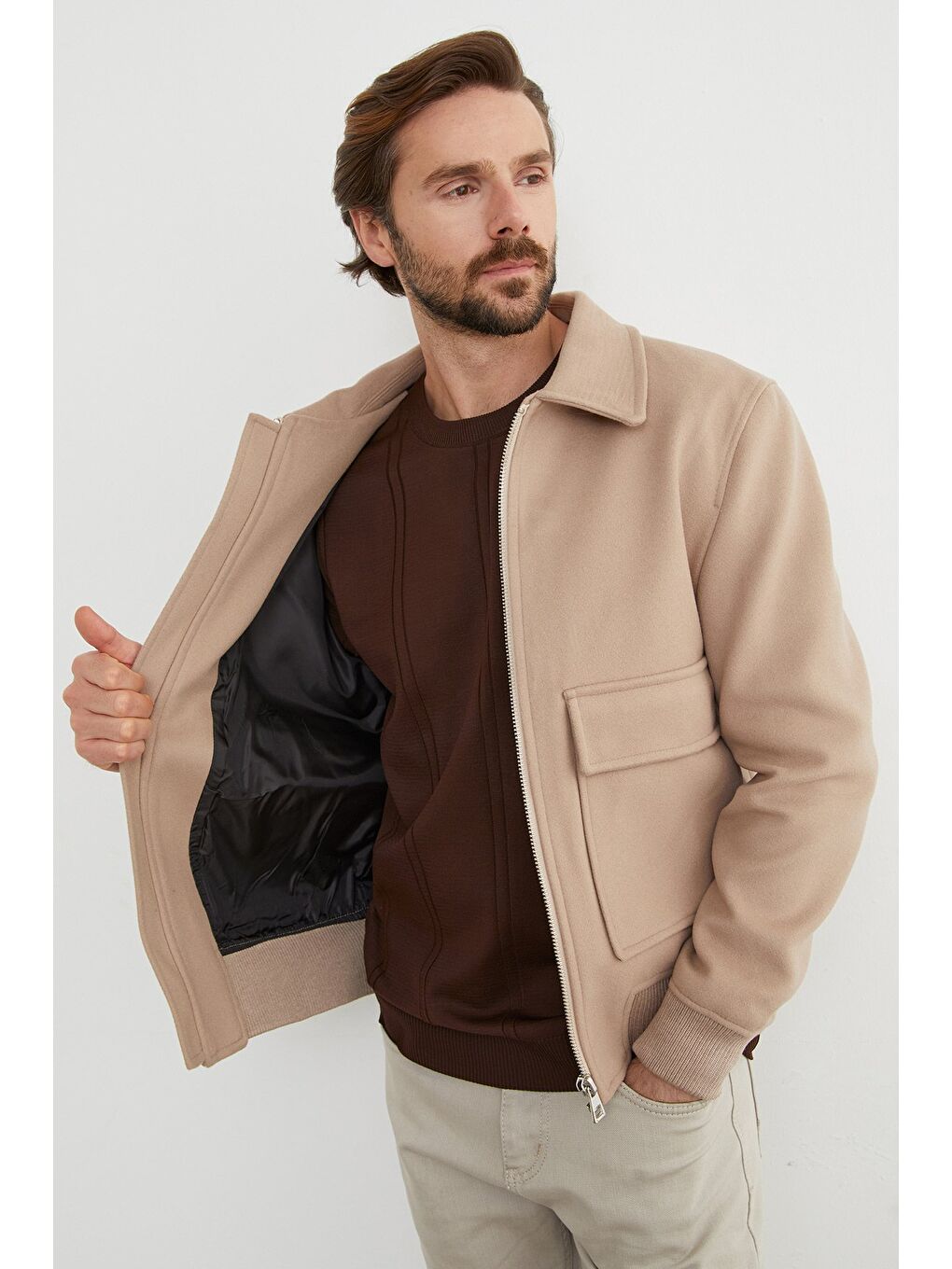 Bej Fermuarlı Polo Yaka Cepli Kaşe Ceket-3