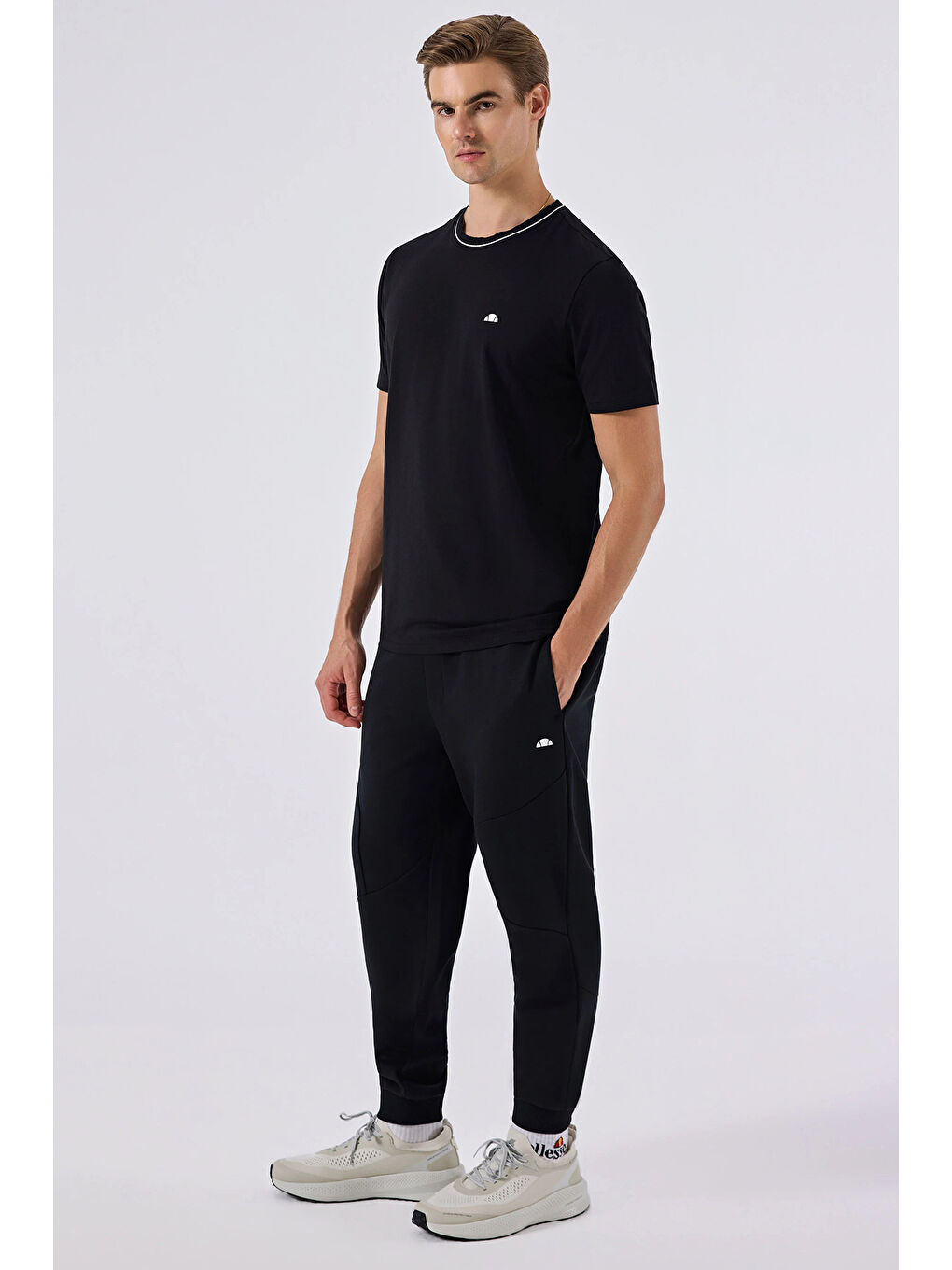 Siyah Pamuklu Regular Fit Bisiklet Yaka T Shirt 6SM5058-BK-1