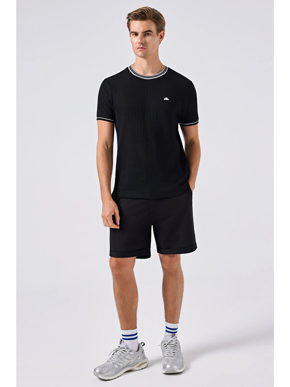 Siyah % 100 Pamuk Regular Fit Bisiklet Yaka Triko T Shirt 6SM5046-BK-2