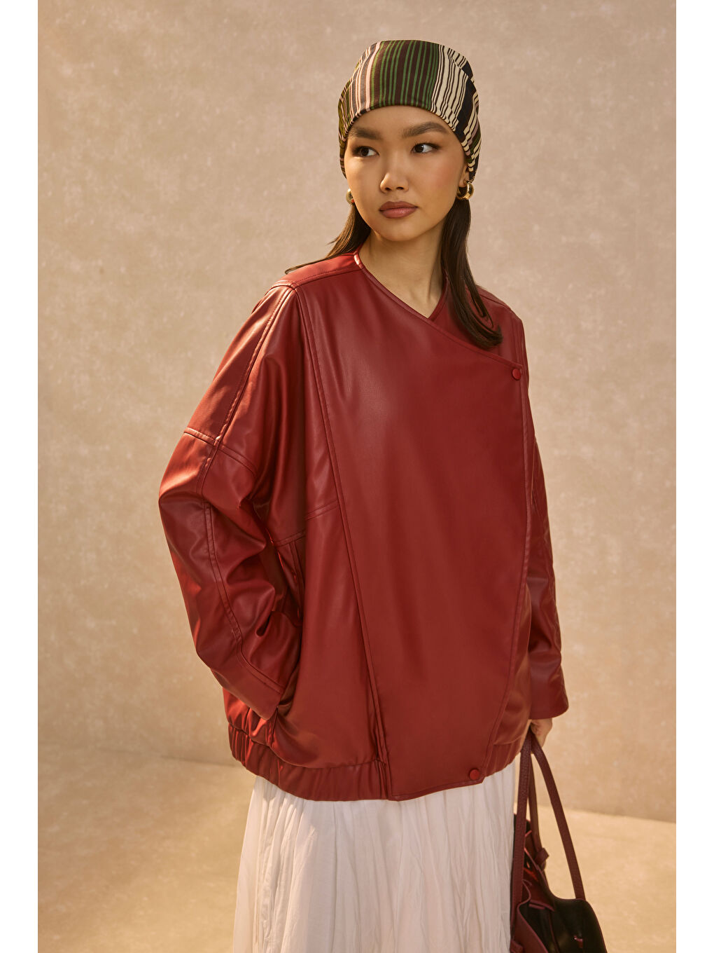 Asimetrik Kesim Deri Ceket Bordo-3