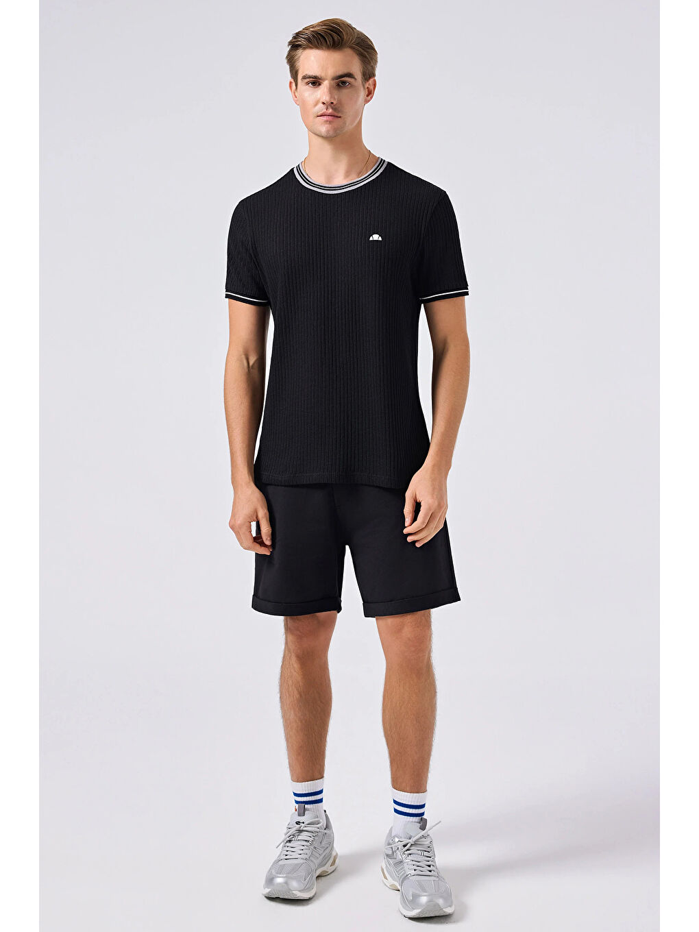 Siyah % 100 Pamuk Regular Fit Bisiklet Yaka Triko T Shirt 6SM5046-BK-3