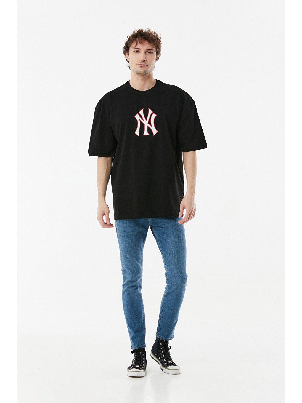 Siyah Baskılı Bisiklet Yaka Oversize Tişört-1