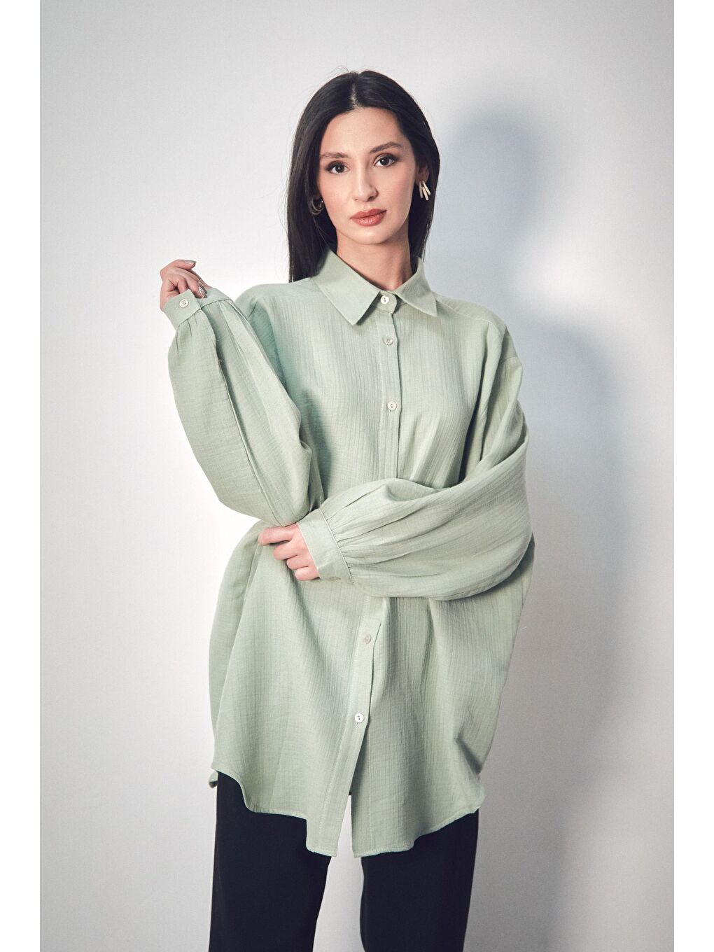 Turkuaz Basic Oversize Keten Gömlek-1