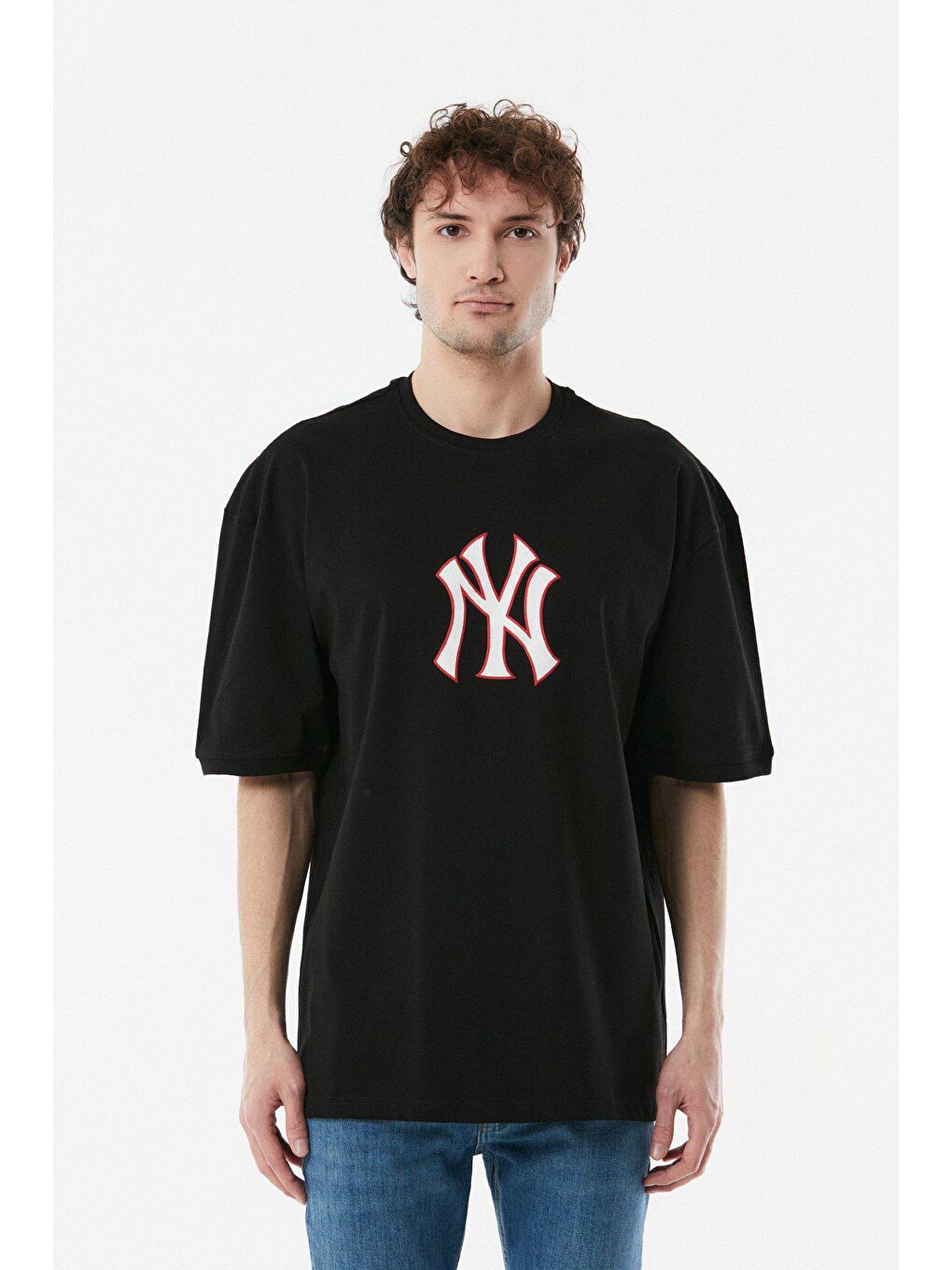 Siyah Baskılı Bisiklet Yaka Oversize Tişört-4