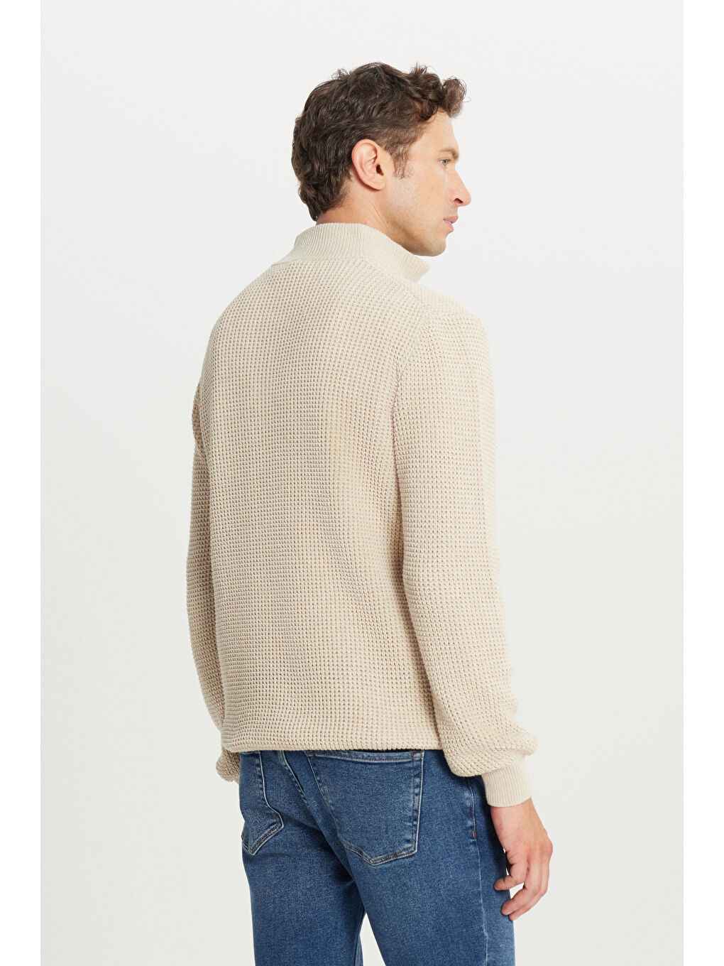 Erkek Açık Bej Pamuklu Standart Fit Normal Kesim Bato Yaka Jakarlı Triko Kazak-4