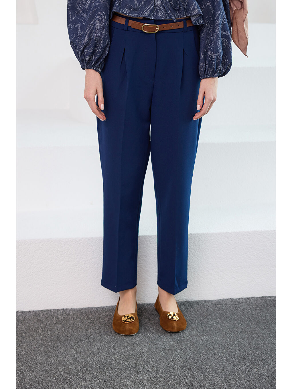 Kadın Kemerli Yüksek Bel Kumaş Pantolon Lacivert-2