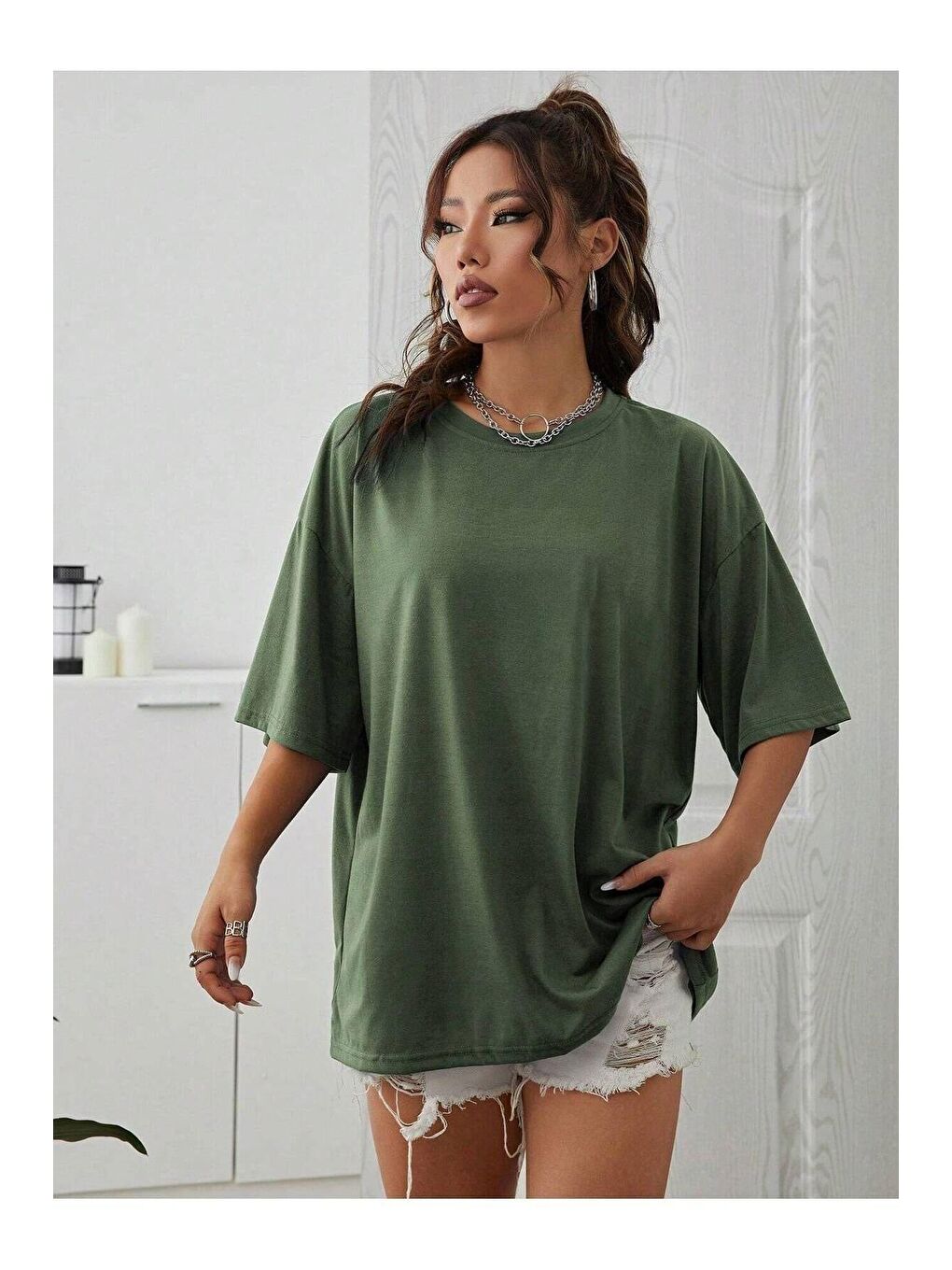 Kadın Nefti Yeşil Dikey Kelebekler Baskılı Oversize Tişört