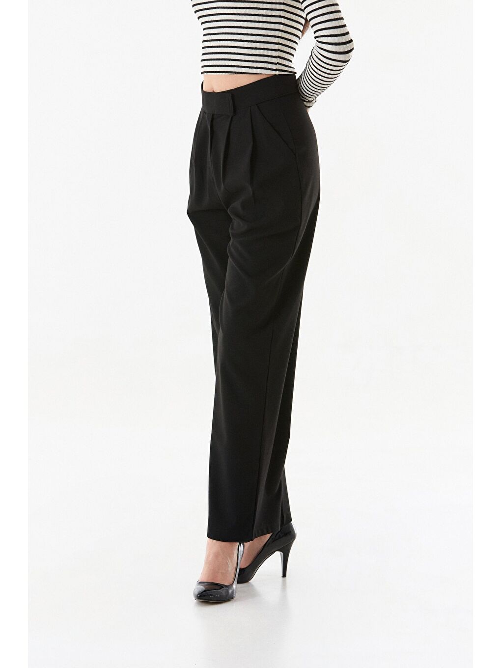 Siyah Cırt Cırtlı Fermuarlı Palazzo Kumaş Pantolon-4