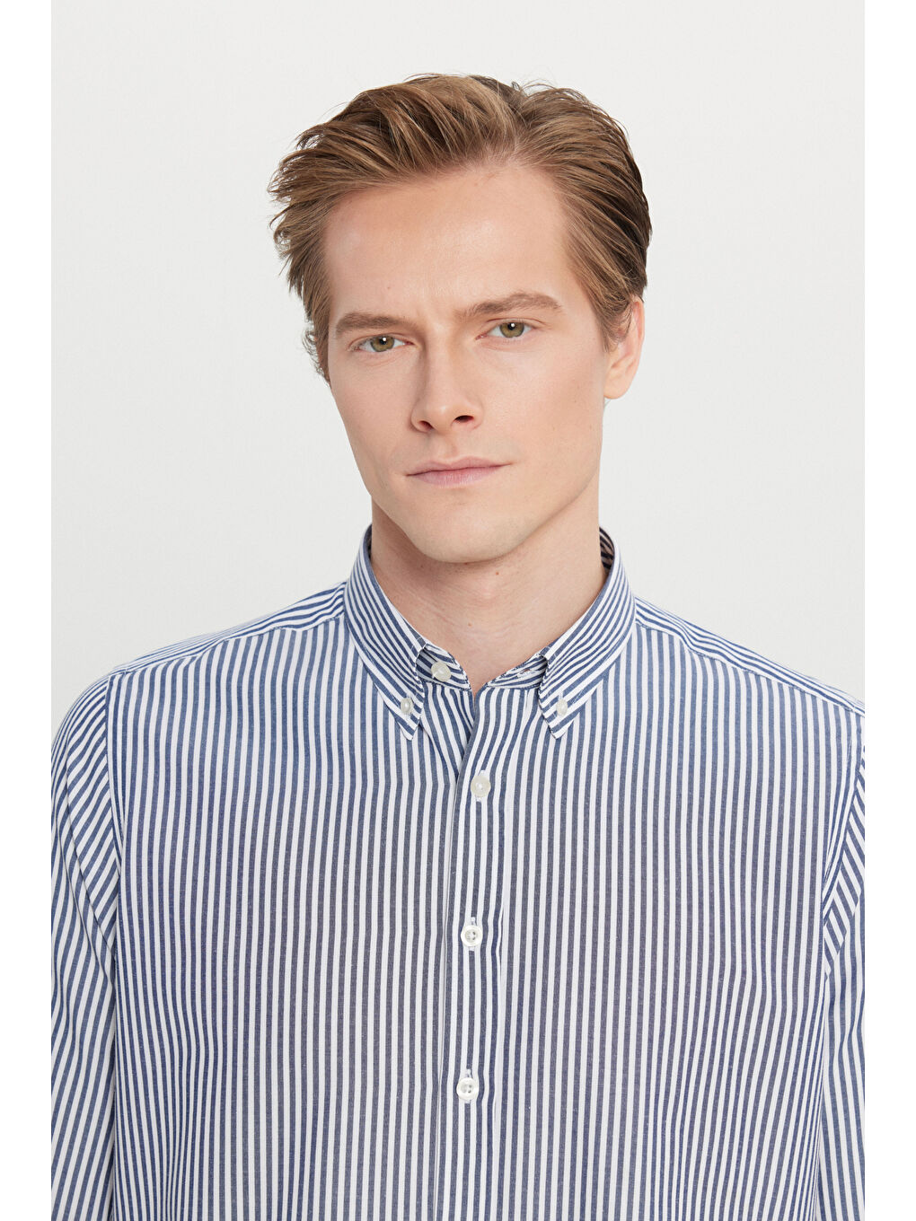 Erkek Beyaz-Antrasit Pamuklu Tailored Slim Fit Dar Kesim Düğmeli Klasik Yaka Çizgili Gömlek-3