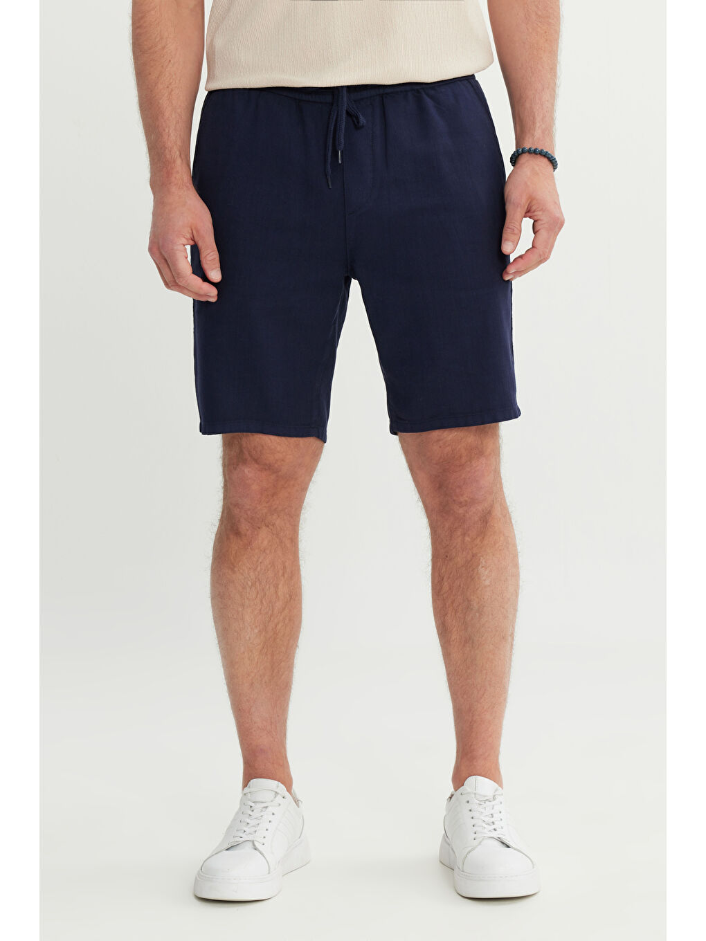 Erkek Lacivert %100 Pamuk Comfort Fit Beli Bağlamalı Flamlı Yan Cep Şort