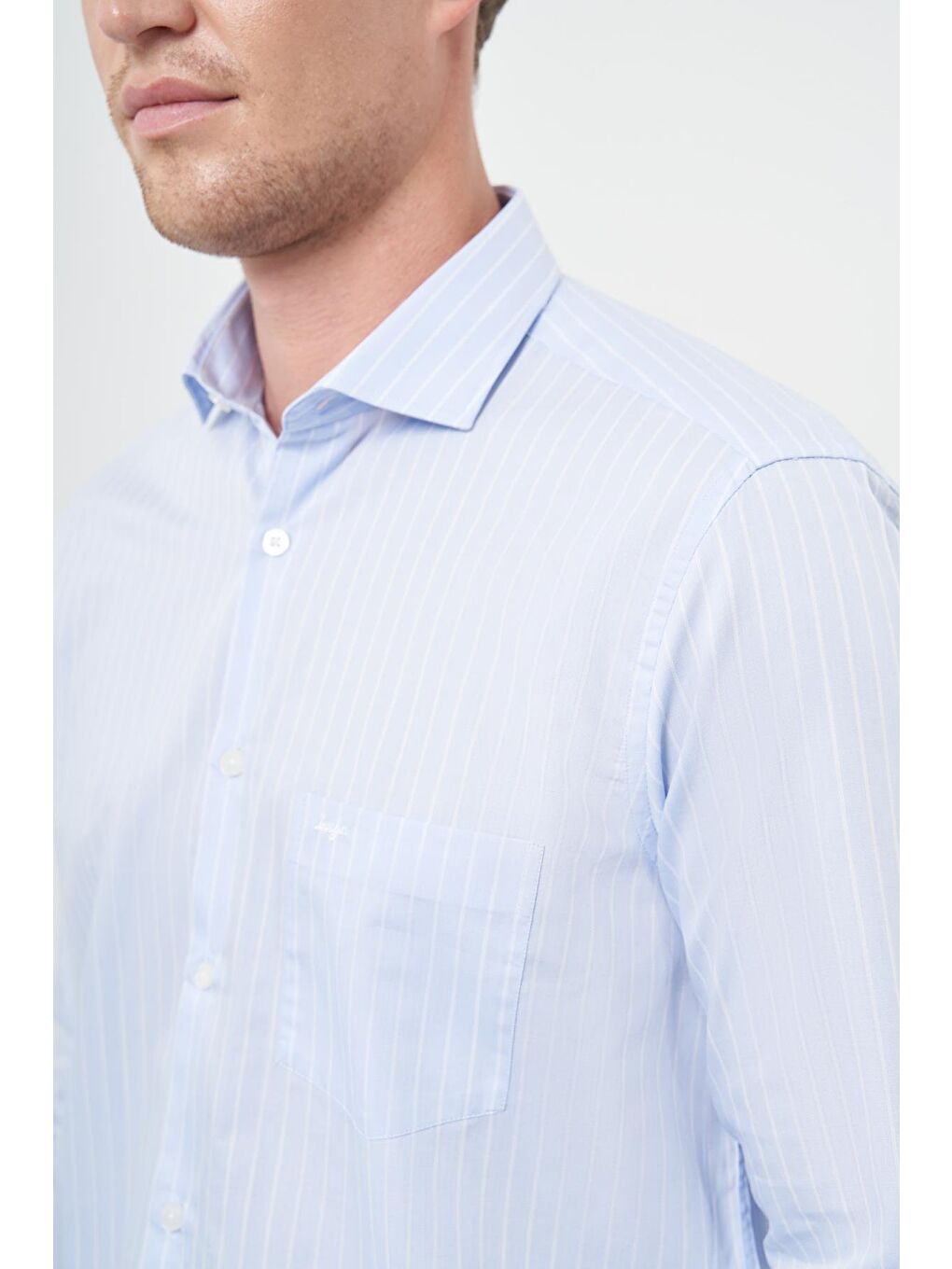 Koyu Mavi Uzun Kol Desen Yarım İtalyan Yaka Cepli Pamuklu Classic Comfort Fit Gömlek 1004245182-4