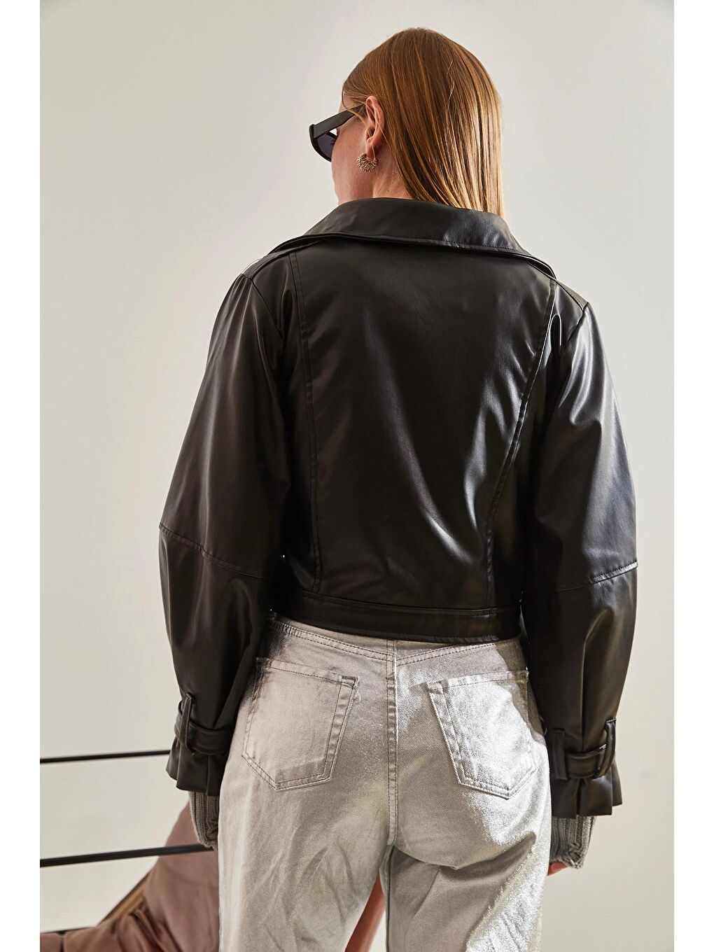 Siyah Kadın Cepleri Fermuarlı Deri Ceket-1