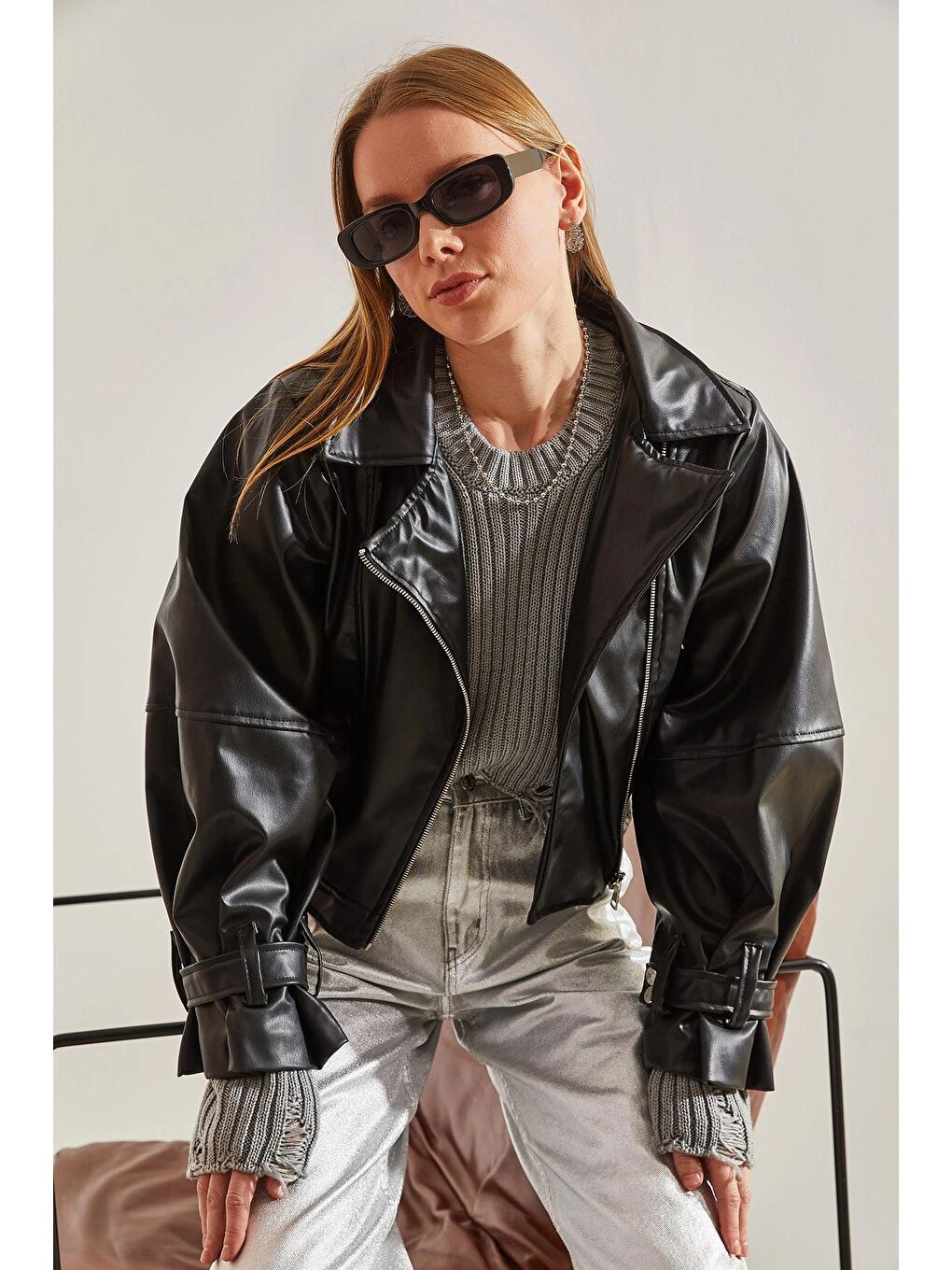 Siyah Kadın Cepleri Fermuarlı Deri Ceket-2