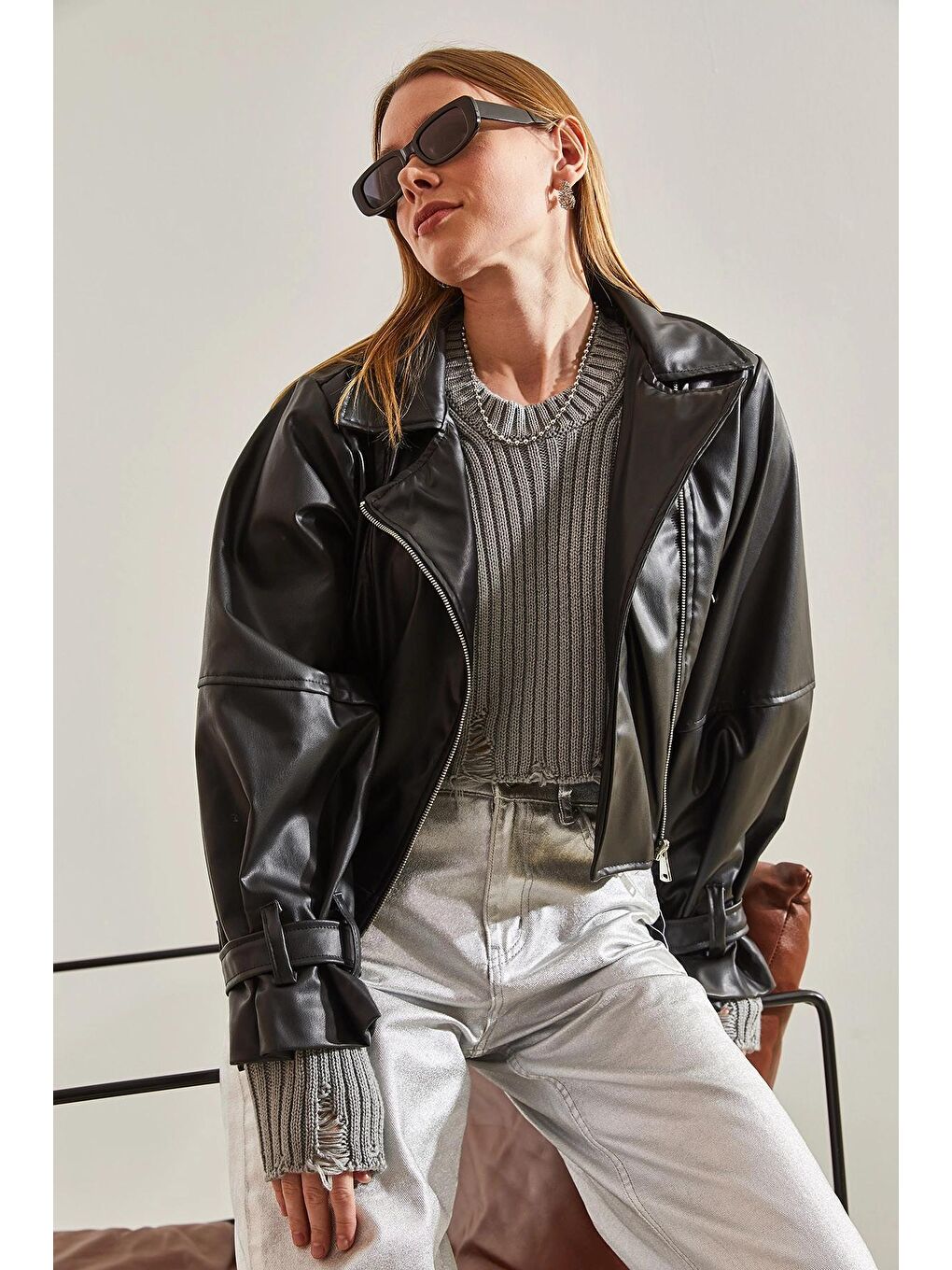 Siyah Kadın Cepleri Fermuarlı Deri Ceket-3