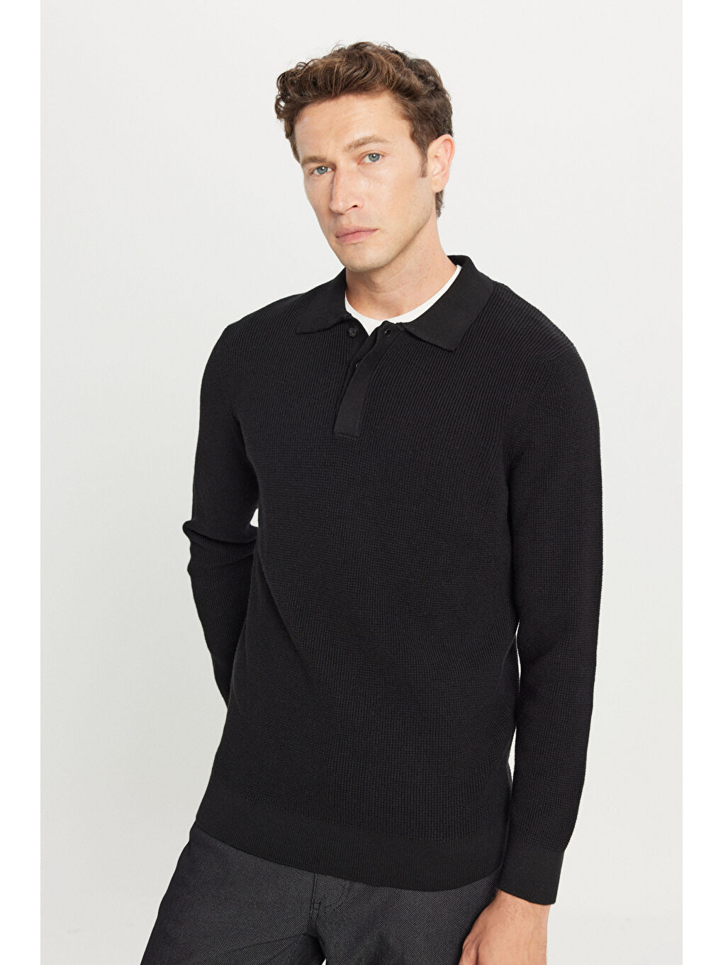 Erkek Siyah Pamuklu Standart Fit Normal Kesim Jakarlı Polo Yaka Triko Kazak-3