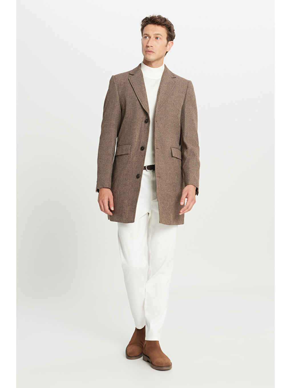 Erkek Kahverengi Standart Fit Normal Kesim Mono Yaka Armürlü Kapak Cepli Palto-1