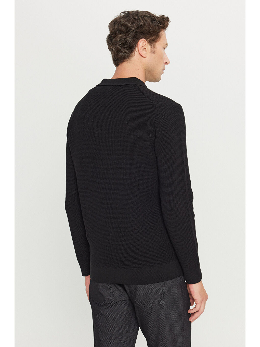 Erkek Siyah Pamuklu Standart Fit Normal Kesim Jakarlı Polo Yaka Triko Kazak-4