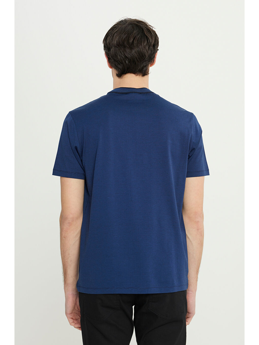 Erkek Lacivert %100 Pamuk Slim Fit Dar Kesim Bisiklet Yaka Jakarlı Tişört-4